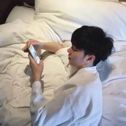 个性非主流男生头像,过去了还能重新来过吗
