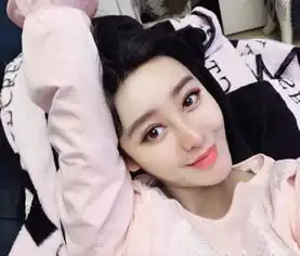 她花8年时间整成了范冰冰,嫁入豪门老公像李晨,孩子长这样
