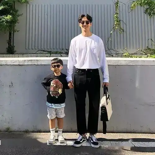 5套超有爱的父子穿搭,时尚又帅气,快和你家的小宝贝试试看吧
