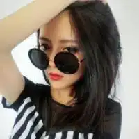 只想等到等不到的你戴墨镜的女生qq头像
