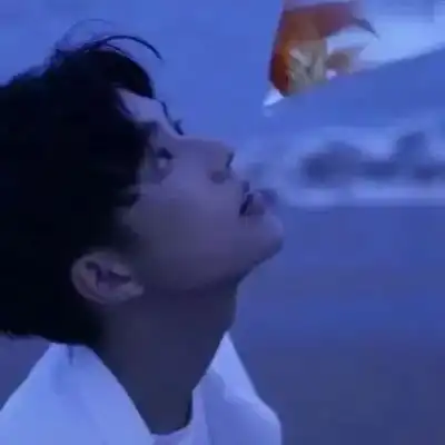 成熟低调有内涵男头帅气图片
