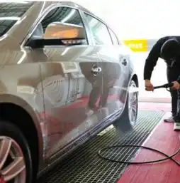 悦途汽车美容加盟图片加盟店装修图
