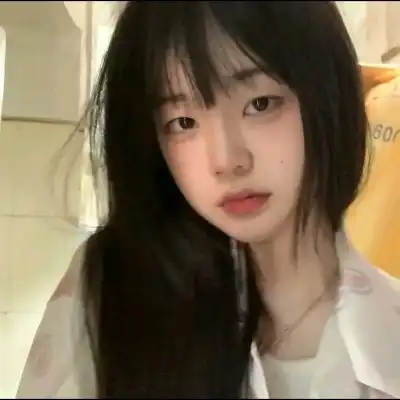 纯欲女生温柔是夹在缝里也能女生头像我要个性网
