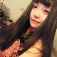 带花的欧美女生头像五脏六腑只容得下你一人
