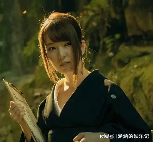 2000年一道士下山创建玄学理财鼎益丰,为女子摸骨,你骨骼惊奇
