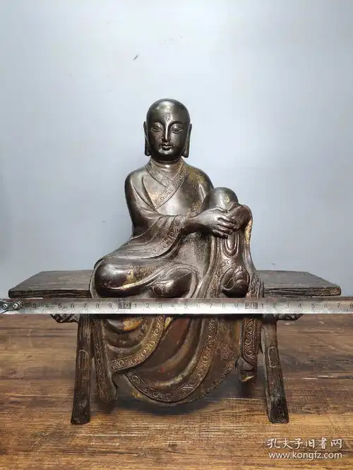 铜胎泥金开光撒朱砂佛像板凳佛一尊
