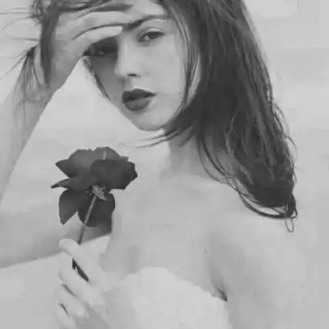 无论以什么方式告别,都对不起初见
