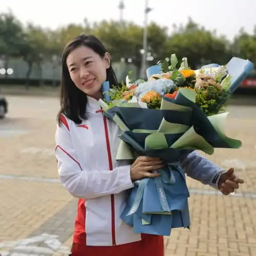 快讯奥运冠军孙一文载誉归来回到烟台
