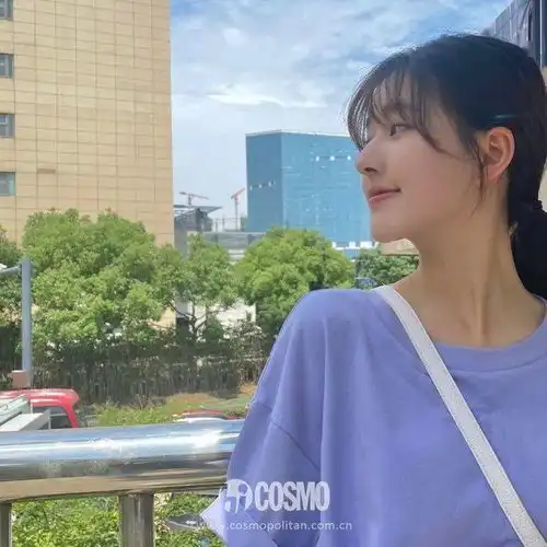 the9成团后第五天就加入了女明星穿衣battle
