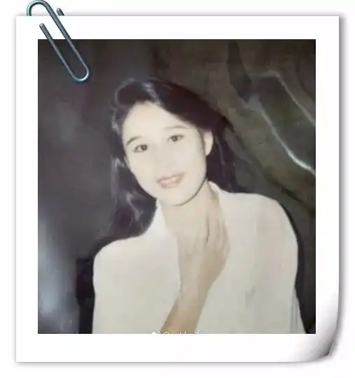 在没有一键美颜的年代,爸妈的颜值彻底碾压我们
