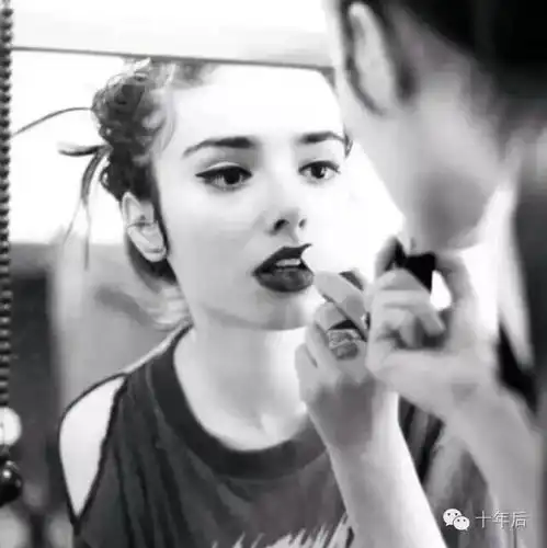 你不好看,真的跟穷没有关系
