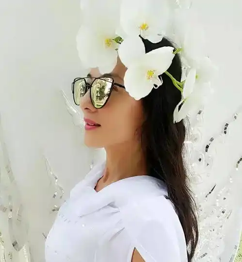 50岁辣妈哈尔滨冬泳横渡马六甲海峡高空跳伞,可谓上天入海无所不能
