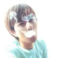 能不能帮我找到这张图片对应的情侣头像
