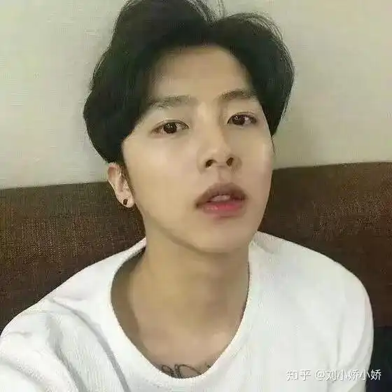 有哪些有格调的头像图片,不要那种恶搞的骚气的装小清新的

