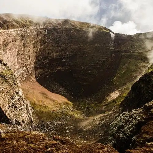 维苏威火山门票导游讲解
