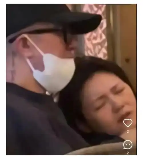 大s生前病发照曝光脸色煞白痛苦难忍,依偎具俊晔画面令人心碎
