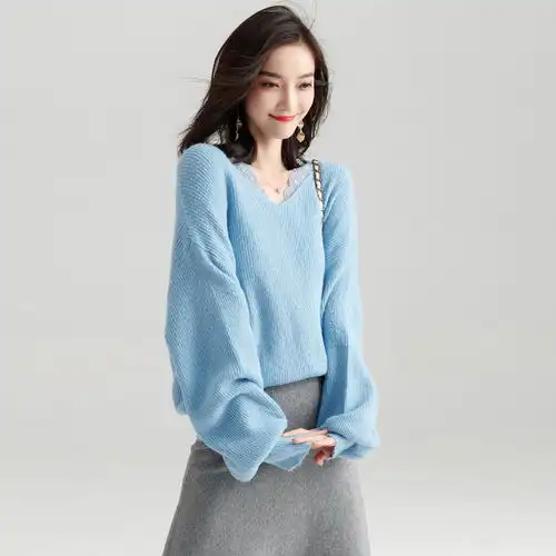 时髦宽松的设计,上身显瘦又显高,勾勒女性优美身姿
