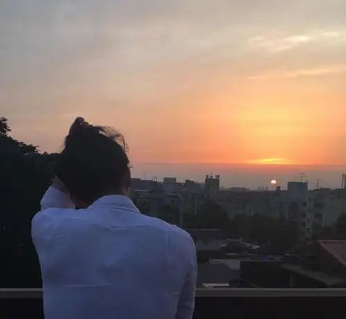 qq伤感头像男生qq伤感头像男生带孤独动漫
