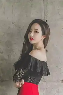 韩国宅男女神李妍静福利美照黑丝小兔子性感撩人
