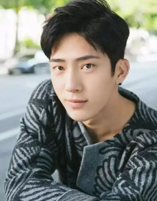 井柏然有收藏癖好,武生虽然是小生但是出巨星
