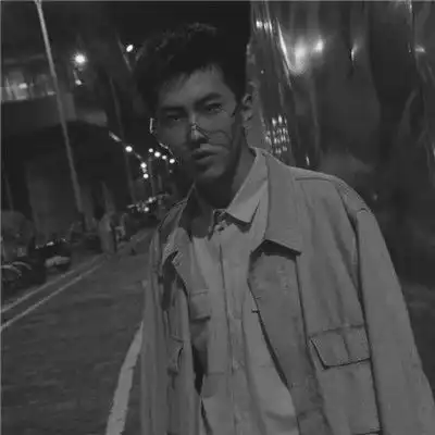 2018微信头像男生成熟稳重千秋无绝色悦目是佳人
