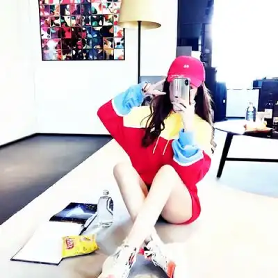 最美女生头像大全微信亿万星辰也无法比拟的女人
