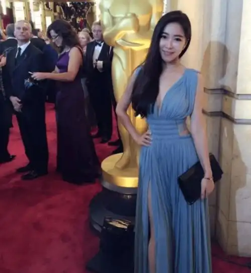 nba美女主播周玲安,中美联姻失败后,坦言喜欢顾家的男人
