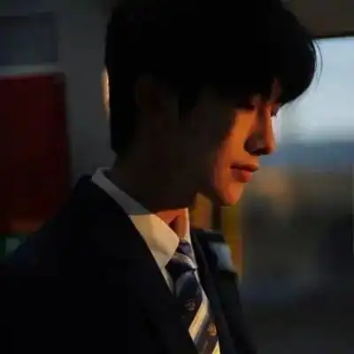 微信头像很爱很爱的人,真的会突然就不爱了吗
