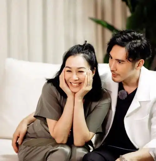 50岁的性感女神钟丽缇依然乘风破浪,身材火辣女人的美丽,无惧岁月
