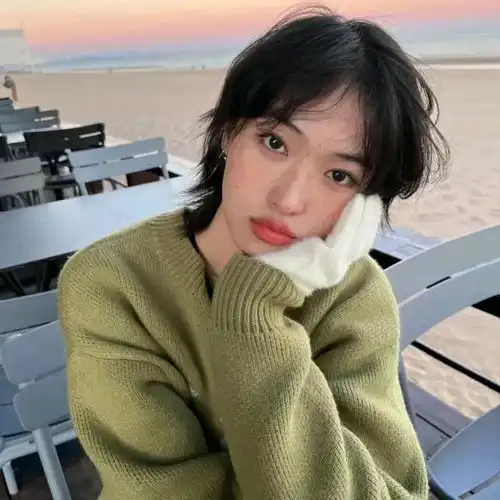 女生头像青青子衿,悠悠我心

