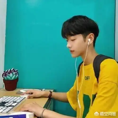 珠海12岁女学生坠楼,生前疑遭老师体罚,你怎么看
