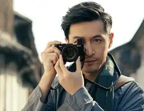 胡歌不曾说过别人一句坏话,至今还单身有些心疼
