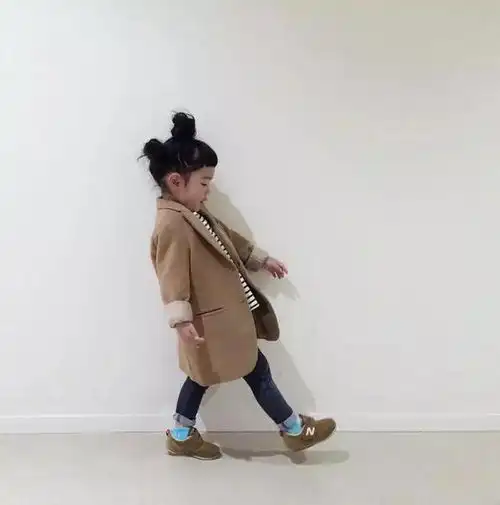 日本年轻辣妈狂晒女儿丑照,网友是亲妈无疑
