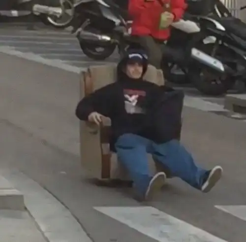 让人忍不住感叹这人好有趣的文案和头像
