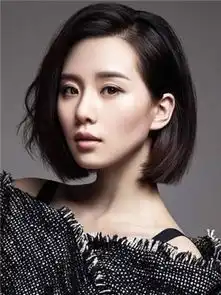 神秘却又深情的星女
