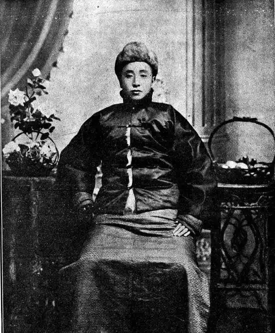 杀父之仇本不共戴天,为何少帅手握40万兵力却不敢攻击关东军
