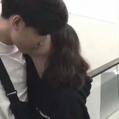 超火ins真人情侣头像我还在原地,可是你去了哪里
