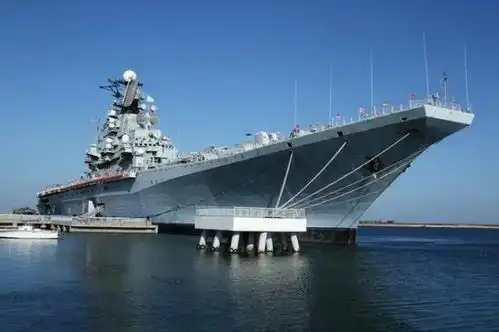 明斯克航母在江苏着火,曾为苏联海军主力,威震整个远东
