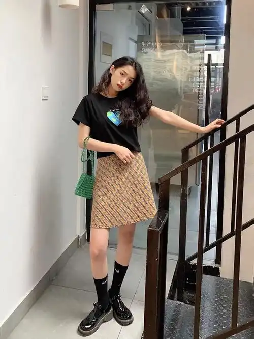 盐系少女满分穿搭来了,这个夏天如海风般清新自然,仙女必须拥有
