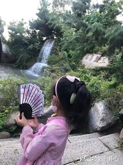 我想把女友介绍给丧偶的大学同学,看到女友的家,我落荒而逃
