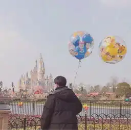 求这张图的情侣头像
