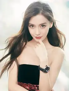 baby抹胸裙装露香肩美腿眼神妩媚迷人风情万种
