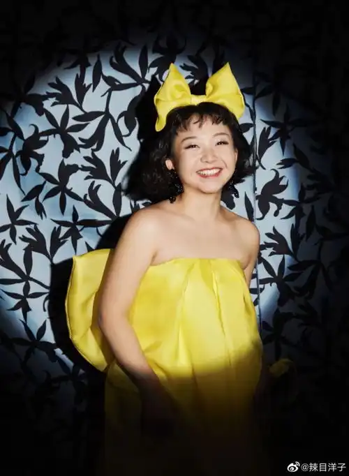 她们几个,多亏没长双眼皮大眼睛
