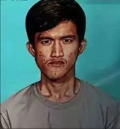 丑小伙子整容变身花美男,回来后帅到连亲妈都认不出
