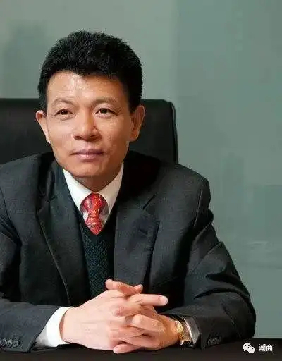 探究云南潮汕商会会长的背景经历及对当地经济的影响一位成功商人的故事
