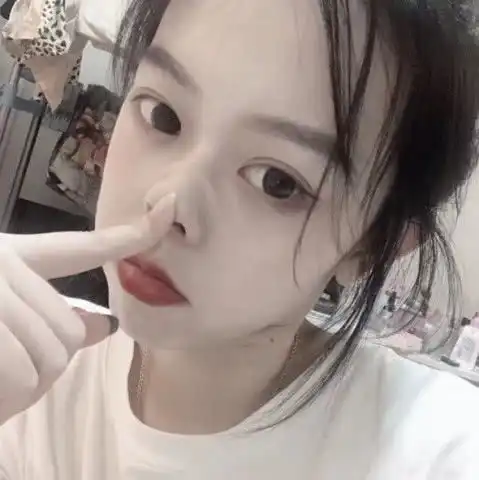 情侣交往期间,女生低贱的3个行为,就再喜欢麻烦你也不要有
