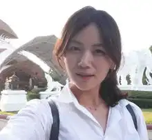 他曾与陈思诚同居多年,后与富商结婚生一子,今35岁成单亲妈妈
