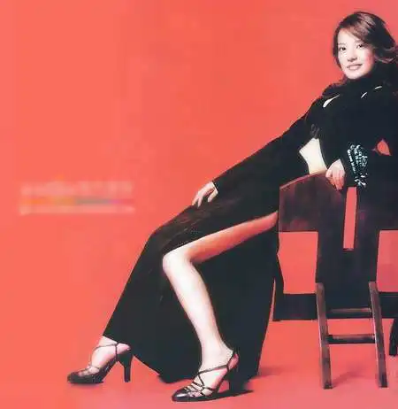 国际当红女星花拳绣腿抢镜美态大比拼
