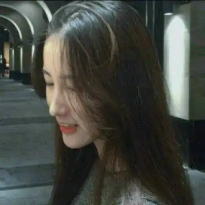 你和今晚的月亮一样让人想入qq女生头像我要个性网
