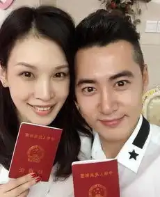 太甜蜜谢晖前妻与再婚老公庆生
